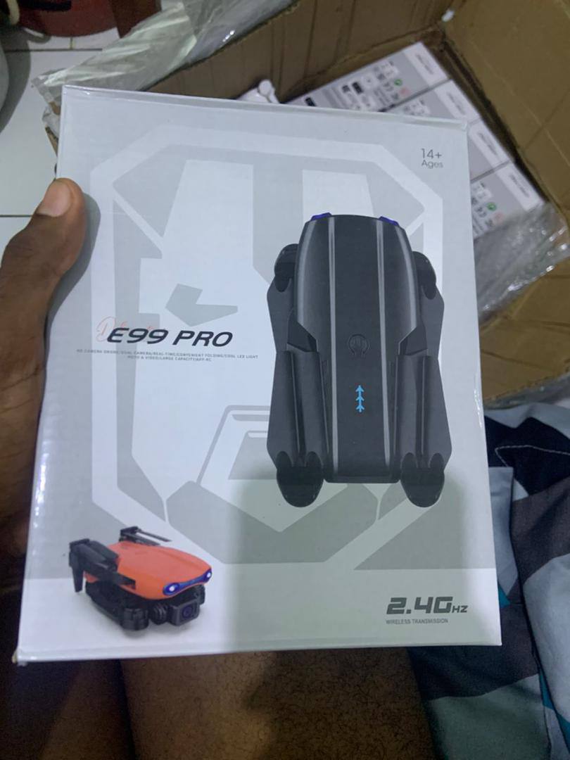 Drone E99 Pro 4K Pliable – Caméra HD, Contrôle Smartphone & Vol Intelligent